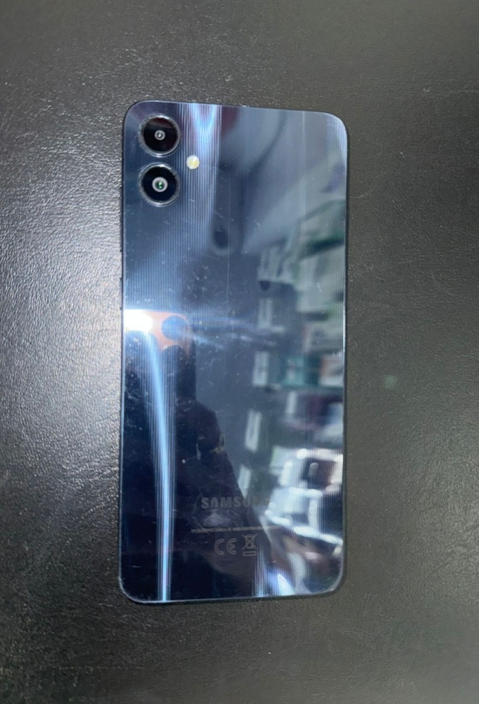 Смартфон Samsung A05 64GB