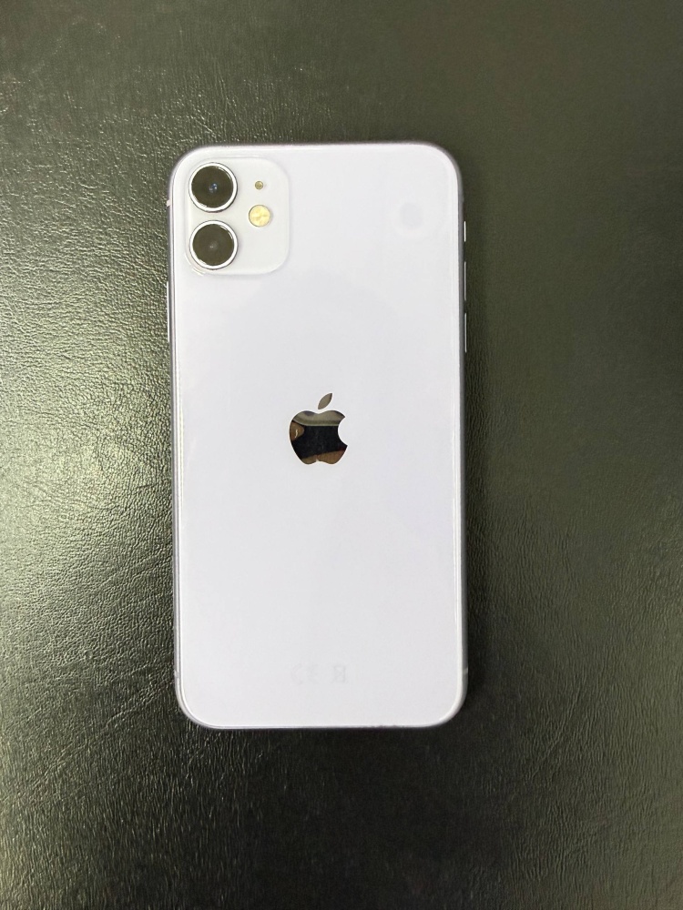 Смартфон iPhone 11 128 Gb