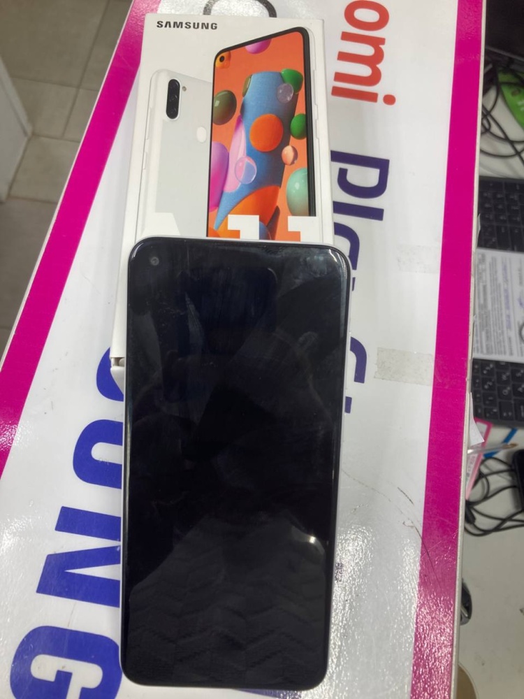 Смартфон Samsung A11
