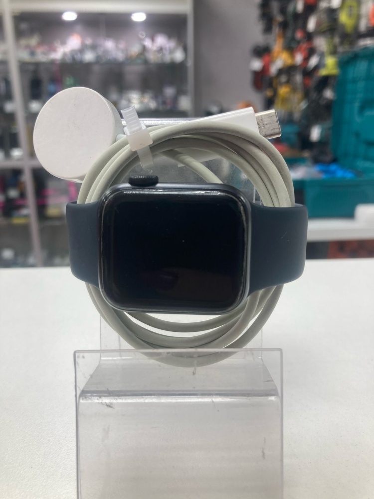 Часы Apple SE 1серия 2022